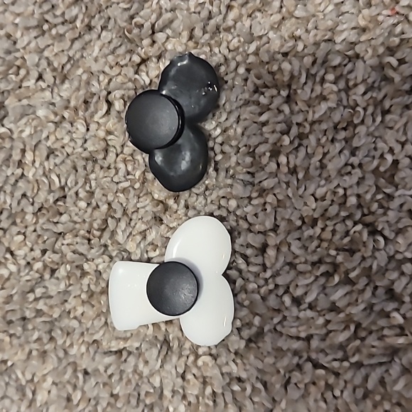 Dunkin Donuts Croc Charms (2 Pieces) - Picture 2 of 2